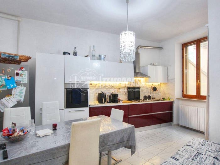 Appartamento trilocale in vendita in Via Giordano Bruno, Stazione, Ancona