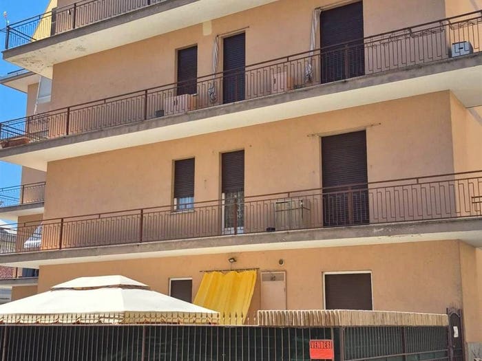 Appartamento con 5 locali in vendita in Via Cajani, San Biagio Thes, Biella