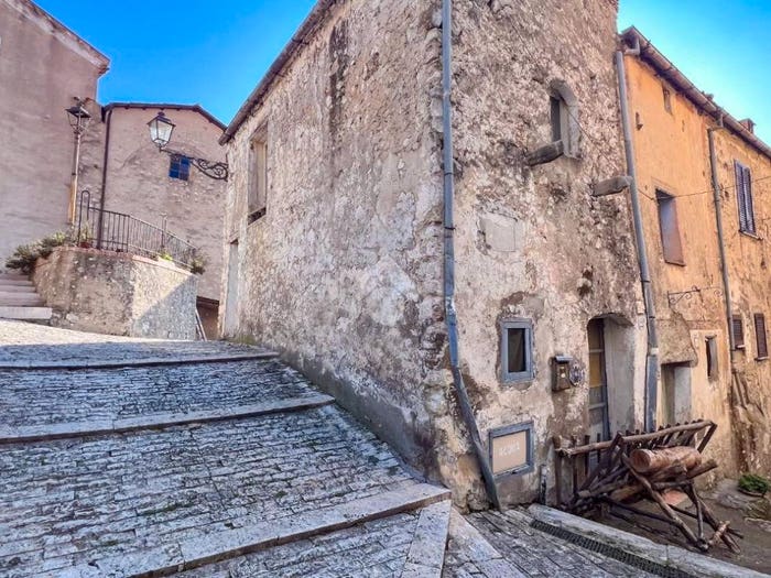 Case in Vendita e in Affitto - 2