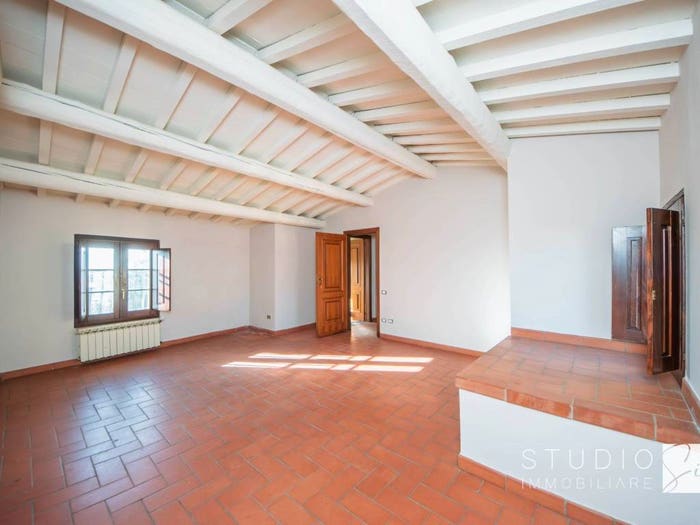 Appartamento trilocale in vendita in Ripa Del Sale, Piazza della Sala, Pistoia
