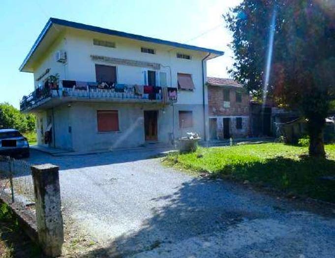 Casa trilocale in vendita in Via I maggio, Centro, Brugnera