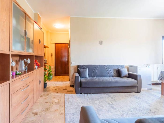 Appartamento trilocale in vendita in Via Caronno Varesino, Solbiate Arno