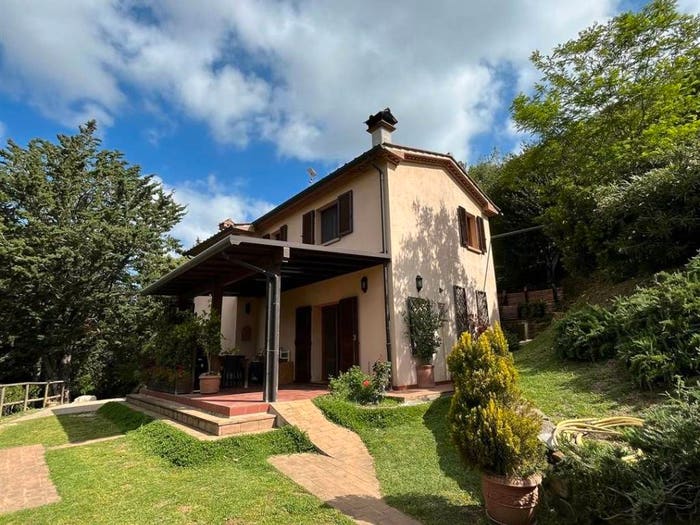 Casa con 5 locali in vendita in Castagneto Carducci