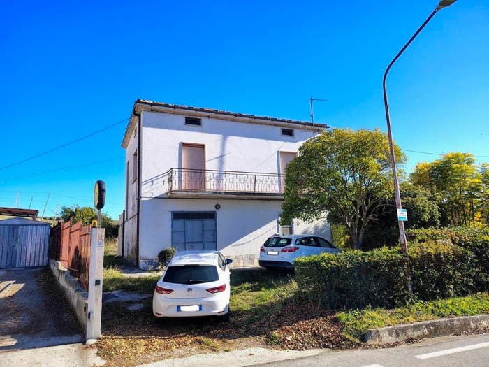 Casa quadrilocale in vendita in Via Santa Lucia, Santa Lucia II, Sant'Eusanio del Sangro