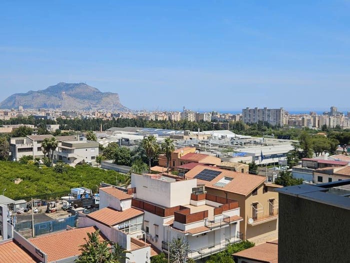 Appartamento quadrilocale in vendita in Via dell'Orsa Maggiore, Guadagna, Palermo