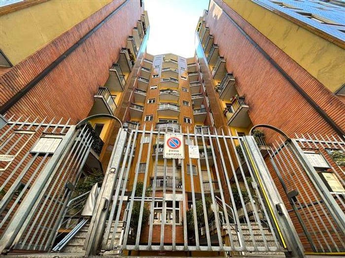 Appartamento monolocale in vendita in Via Giambellino, Giambellino, Milano