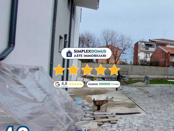 Appartamento con 5 locali in vendita in Via Ingegnere Antonio Rigorini, Galliate