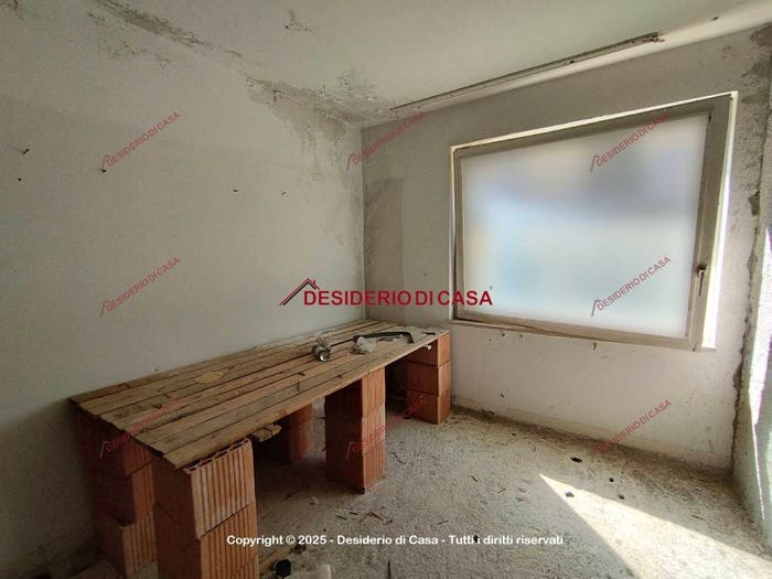 Casa quadrilocale in vendita in Via Nazario Sauro, Castel Di Tusa, Tusa