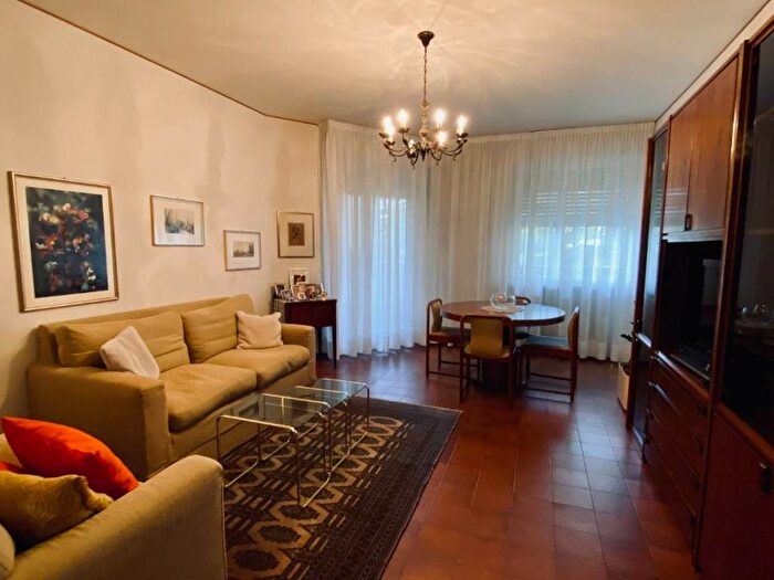 Appartamento trilocale in vendita in Piazza Medaglie d'Oro, Volontari Planis, Udine