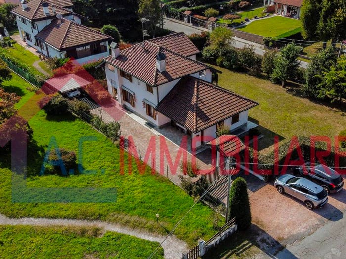 Casa con 5 locali in vendita in Via Piave, Crugnola, Mornago