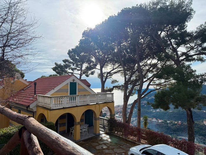 Casa trilocale in vendita in Strada Privata Scofferi, Caso Vegliasco, Alassio