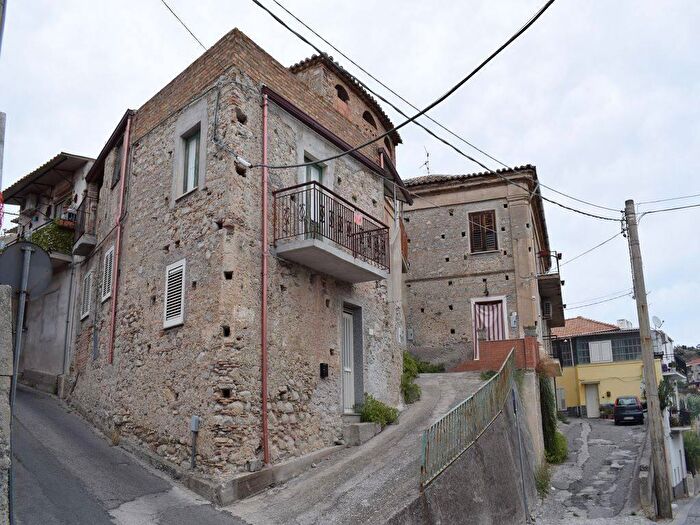 Casa in vendita in Roccella Ionica