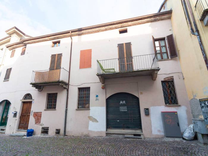Casa in vendita in Via Alba, Centro Storico, Cuneo