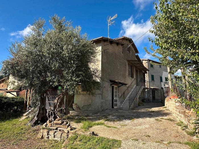 Casa con 5 locali in vendita in Via Rieti, Manziana