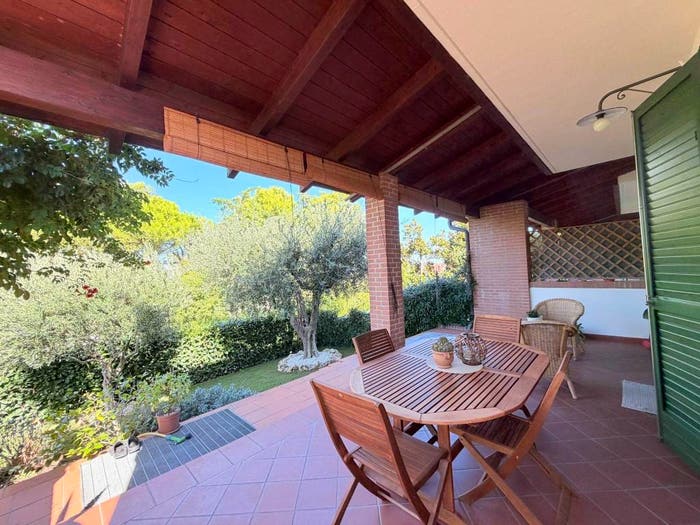 Casa con 6 locali in vendita in Via Pozzo Castello, Misano Monte, Misano Adriatico