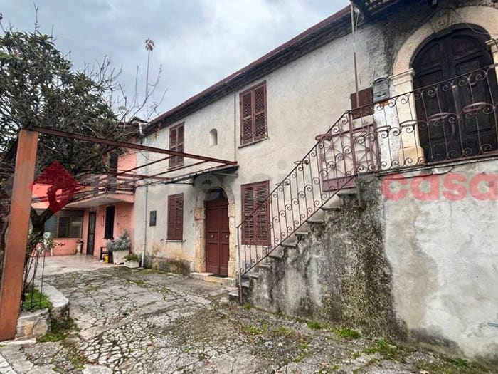 Appartamento trilocale in vendita in SS, Pitocco, Vico nel Lazio