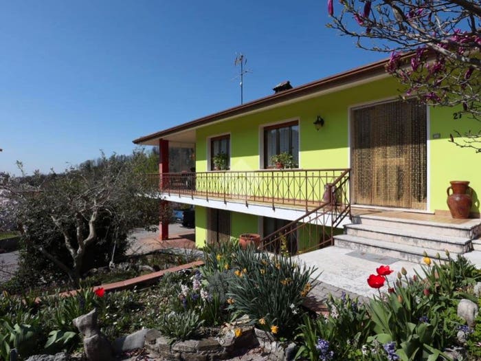 Casa quadrilocale in vendita in Borgo Bulons, Isola, Montenars
