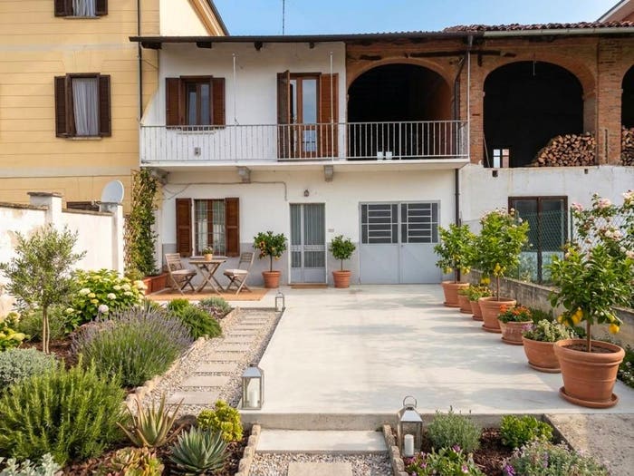 Casa con 5 locali in vendita in Vicolo Francesco Cravero, Piscina