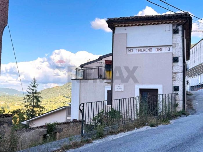 Casa trilocale in vendita in via Palombo, Fossa