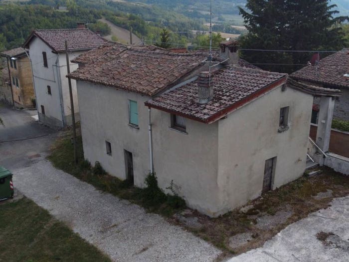 Casa trilocale in vendita in Piazza della Fiera, Godiasco, Godiasco Salice Terme