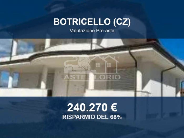 Casa con 6 locali in vendita in Via Portofino snc, Centro, Botricello