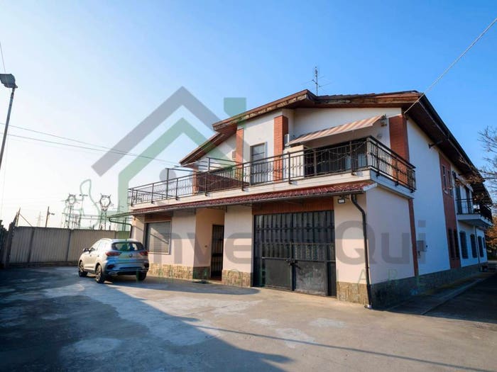Casa con 6 locali in vendita in Via Lombardore, Tedeschi, Leinì