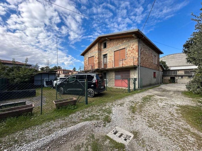 Casa con 6 locali in vendita in Via Giuseppe Giacomazzo, Sambruson, Dolo