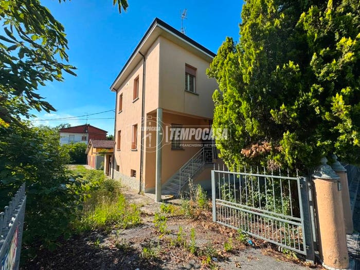 Casa quadrilocale in vendita in Via Gorghetto, Gorghetto, Bomporto