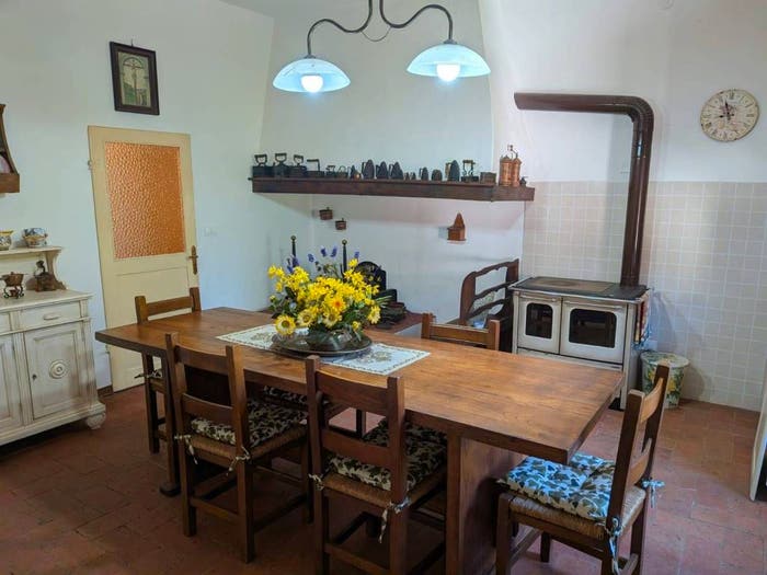 Casa con 6 locali in vendita in Restone, Figline e Incisa Valdarno