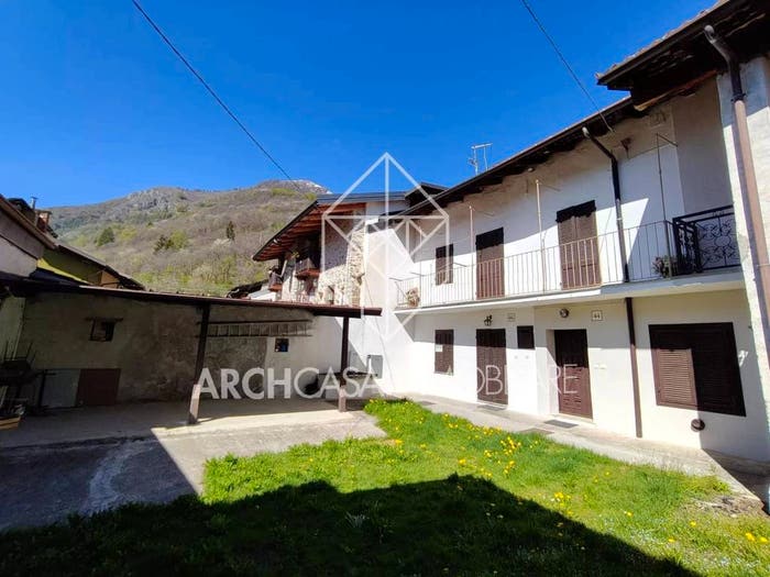 Casa trilocale in vendita in via giuseppe garibaldi a, Centro, Valdieri