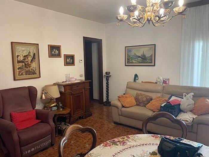 Appartamento quadrilocale in vendita in Villa San Martino, Pesaro
