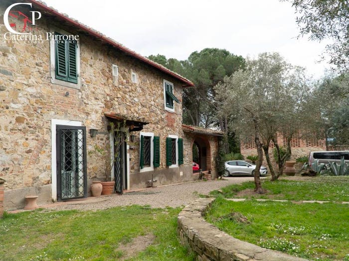 Casa con 6 locali in vendita in via della Montagnola, Greve in Chianti