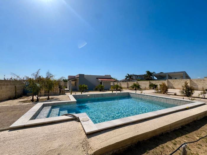 Casa quadrilocale in vendita in Strada Comunale Spezzaferri, Cavallino