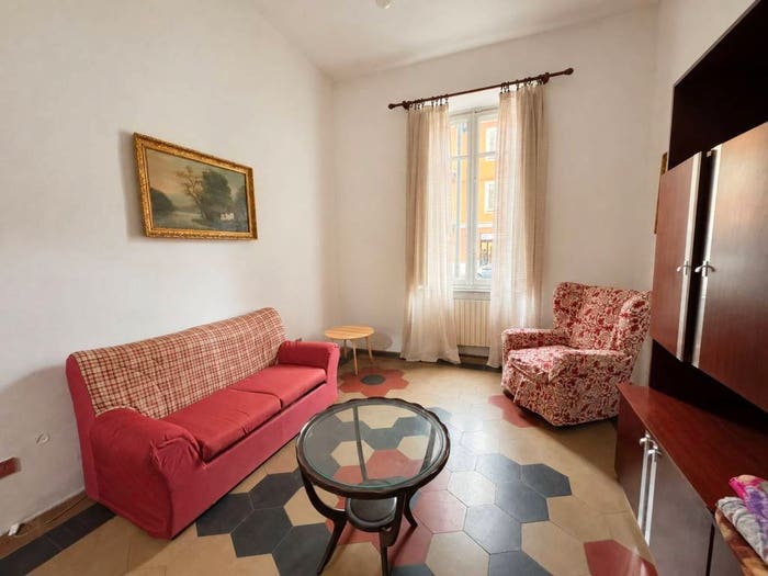 Appartamento quadrilocale in affitto in Piazza Genova, Alessandria