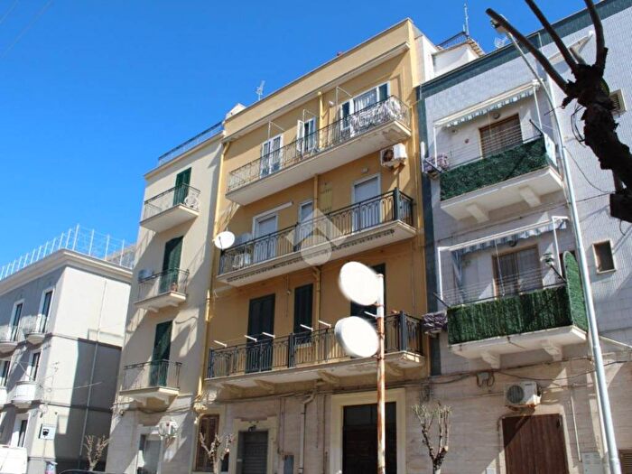 Appartamento trilocale in vendita in Via Vittorio Veneto, Centro, Margherita di Savoia