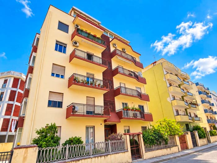 Appartamento con 5 locali in vendita in Via Arrigo Solmi, Monte Urpinu, Cagliari