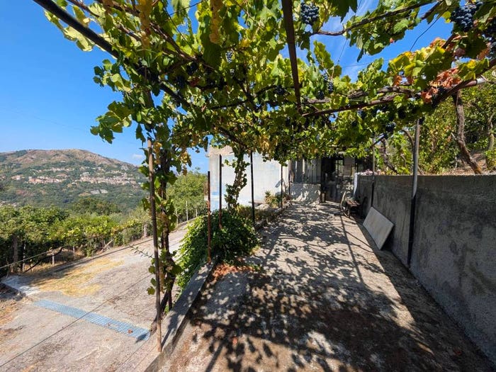 Casa con 6 locali in vendita in SP, Novara di Sicilia