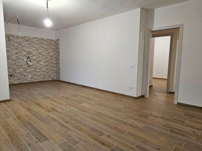 Appartamento trilocale in vendita in Abbadia Campolungo, Colle di Val d'Elsa