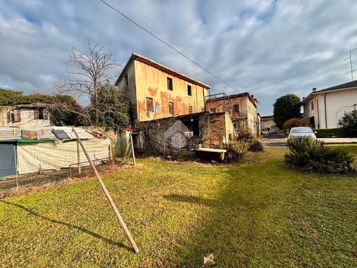 Casa con 6 locali in vendita in Via Europa, San Fior Di Sopra, San Fior