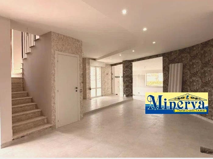Casa con 5 locali in vendita in Via Volturno, Villa Claudia, Anzio