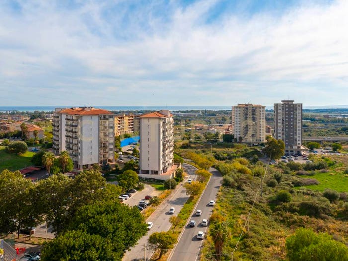 Appartamento con 5 locali in vendita in Viale Librino, Librino Zia Lisa, Catania