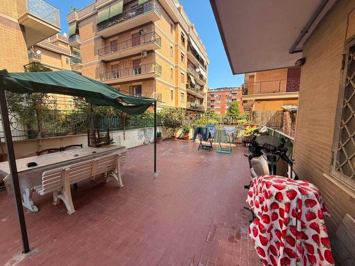 Appartamento quadrilocale in vendita in Via Alcide Pedretti, Ostia Ponente, Roma