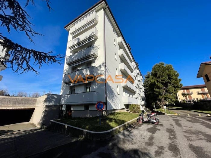 Appartamento quadrilocale in vendita in VIA BOLOGNA, Centro, Martinengo