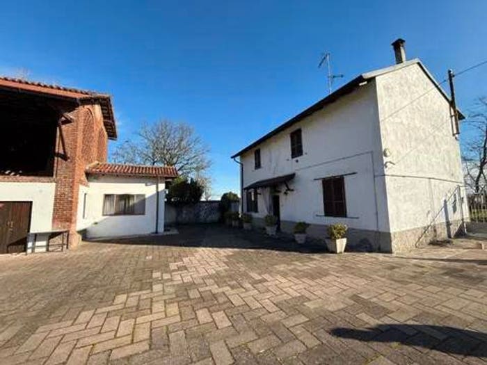 Casa trilocale in vendita in Gropello Cairoli