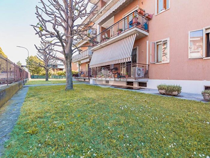 Appartamento con 5 locali in vendita in Via Vittorio Alfieri, Beccacivetta Azzano, Castel d'Azzano