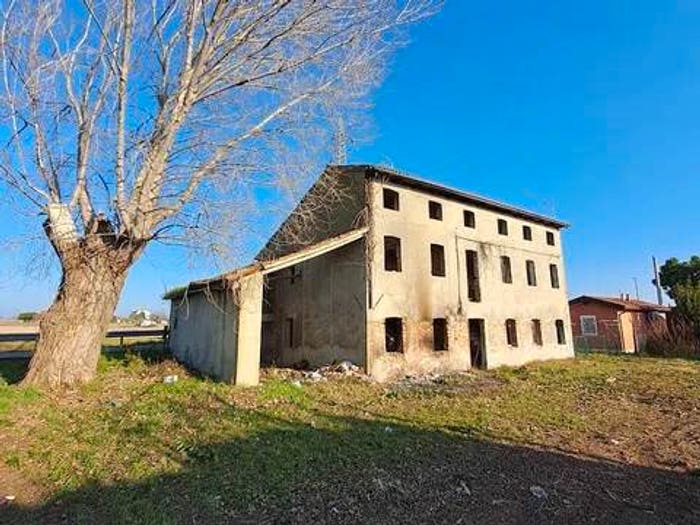Casa con 6 locali in vendita in Via Sette Casoni, CavallinoTreporti