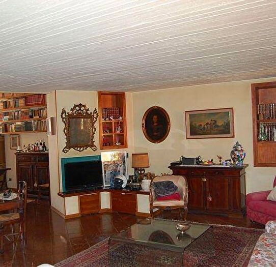 Appartamento con 6 locali in vendita in Centro Storico, Pesaro
