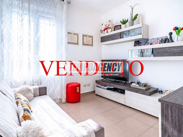 Appartamento bilocale in vendita in Via Alessandro Volta, Centro, Garbagnate Milanese