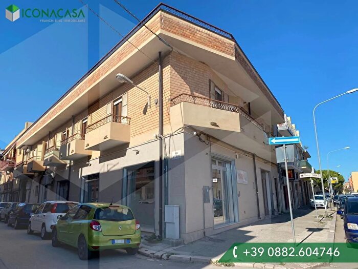 Appartamento con 9 locali in vendita in Via Soccorso, San Severo
