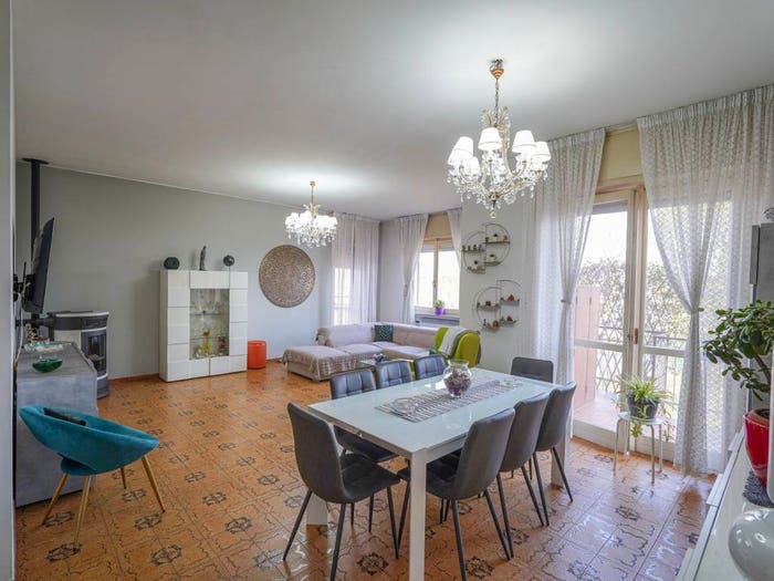 Appartamento quadrilocale in vendita in Via Umberto I, Centro, Arcene